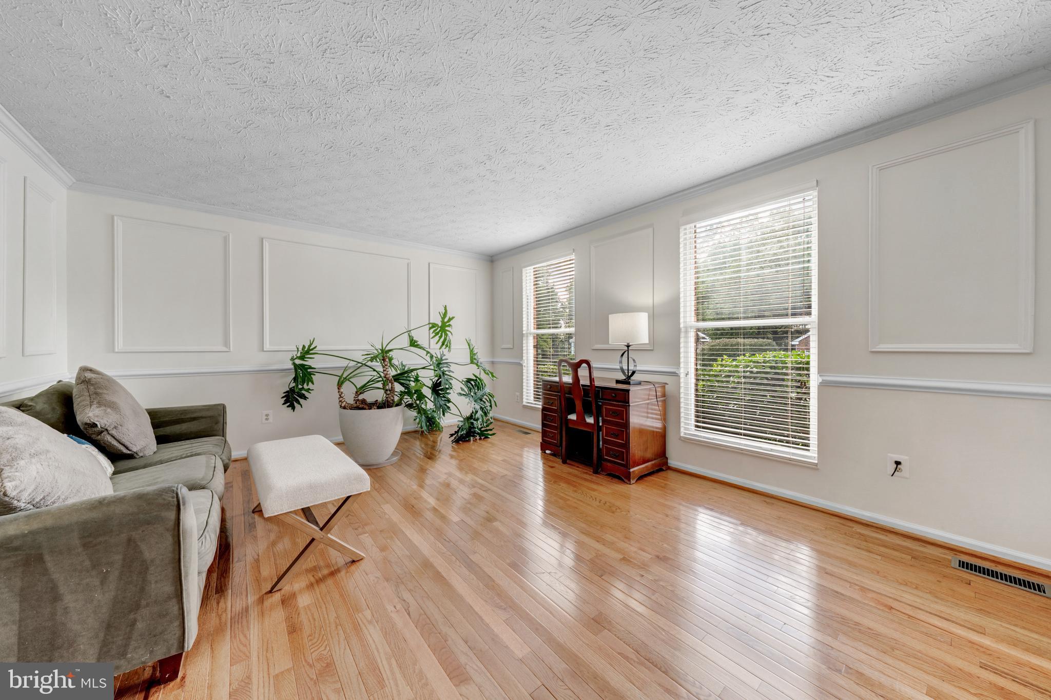 1425 CELLAR CREEK WAY