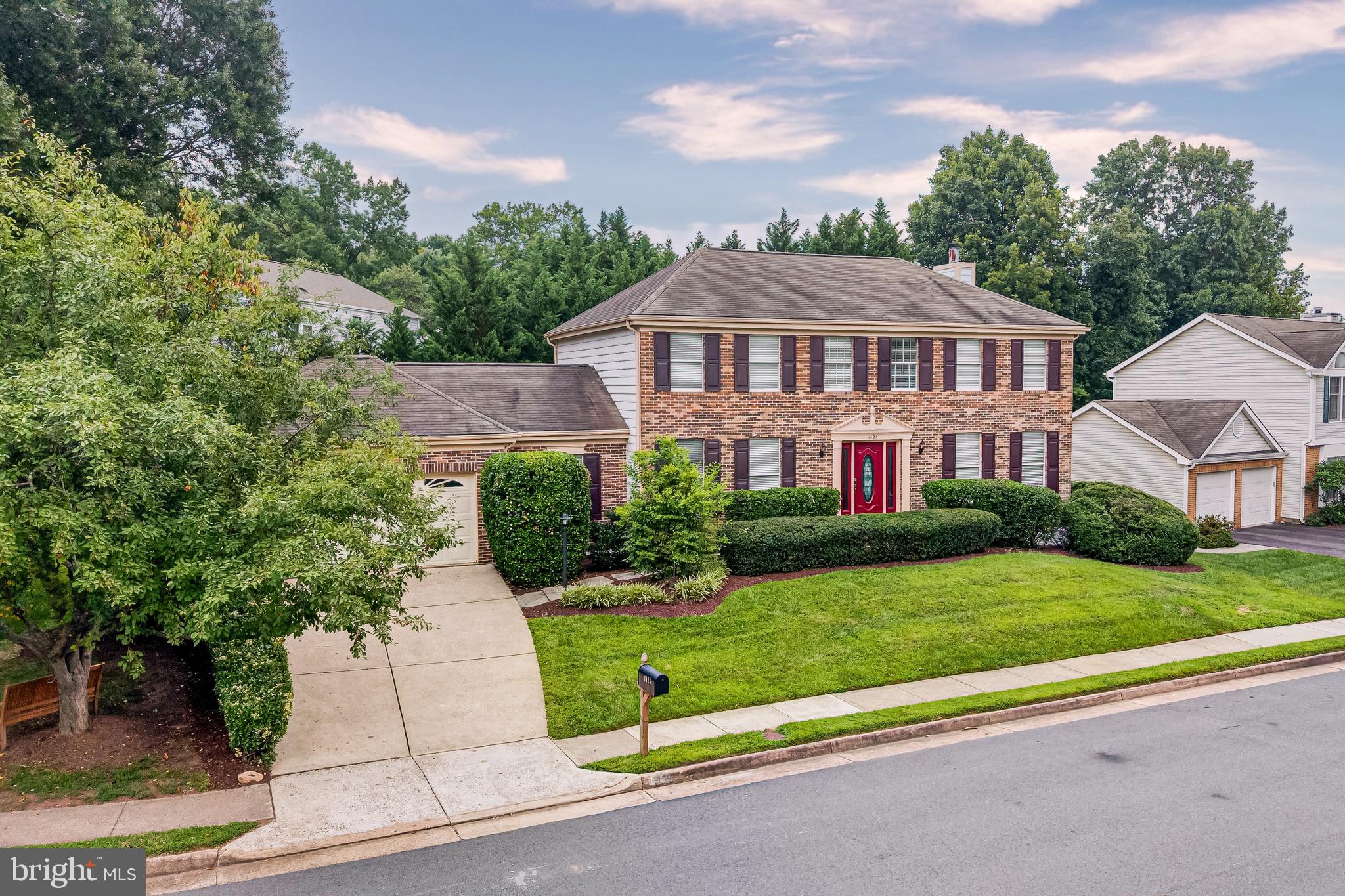 1425 CELLAR CREEK WAY