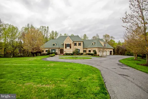 2916 Westbrook Lane, Bowie, MD MLS: MDPG2148808