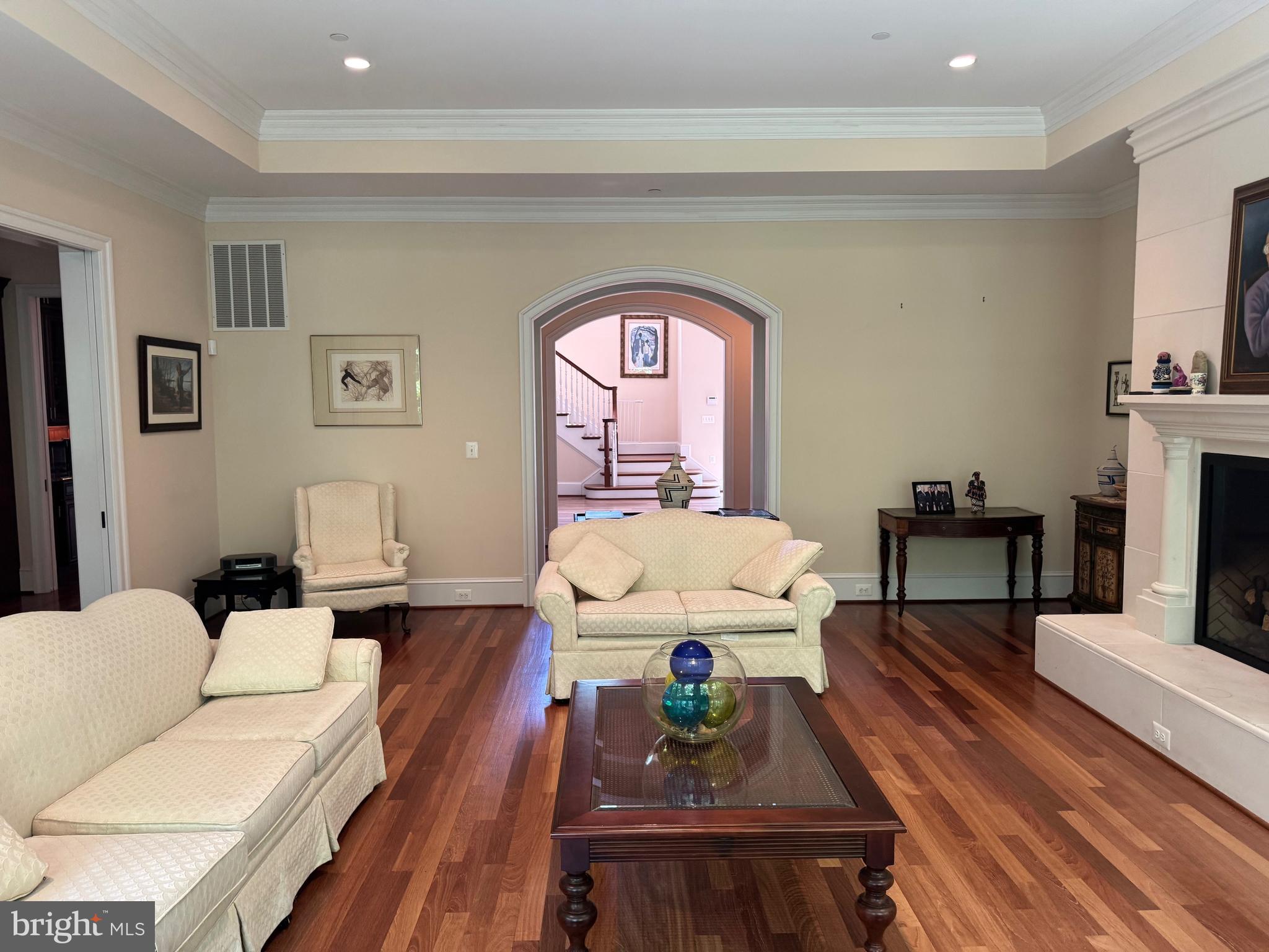 WOODS OF WOODMORE - Residential