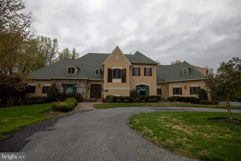 2916 Westbrook Lane, Bowie, MD MLS: MDPG2148808