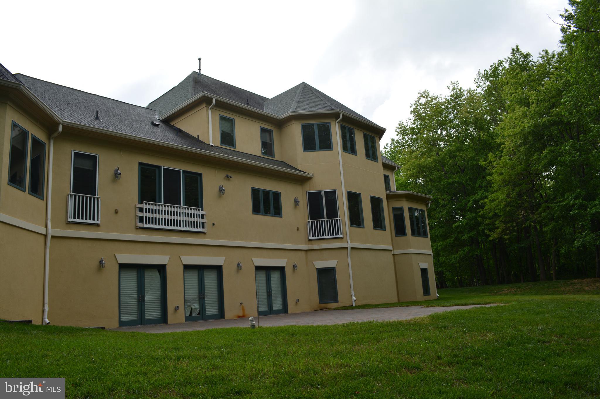 WOODS OF WOODMORE - Residential