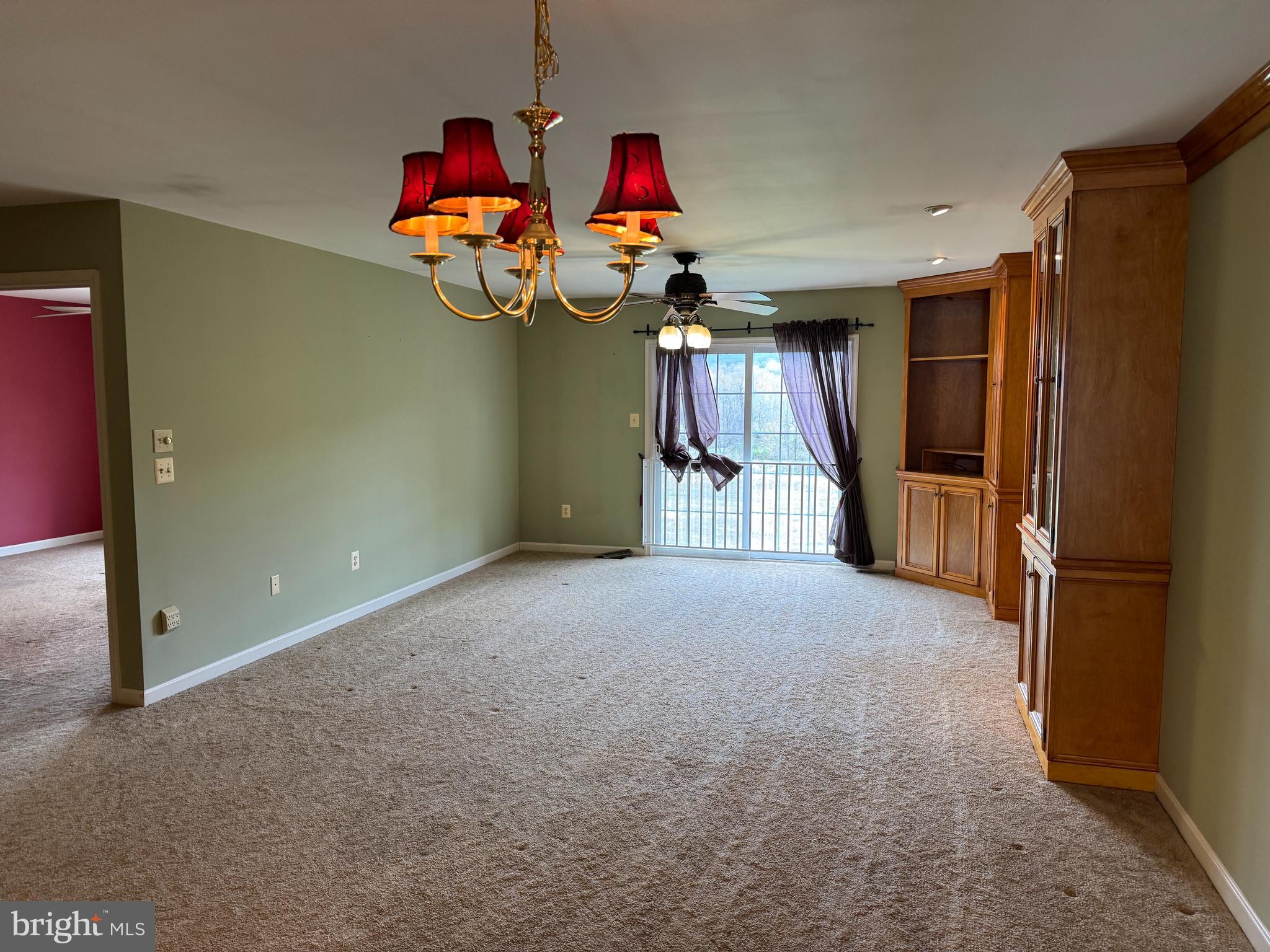 MOUNTAIN SHADOWS - Residential