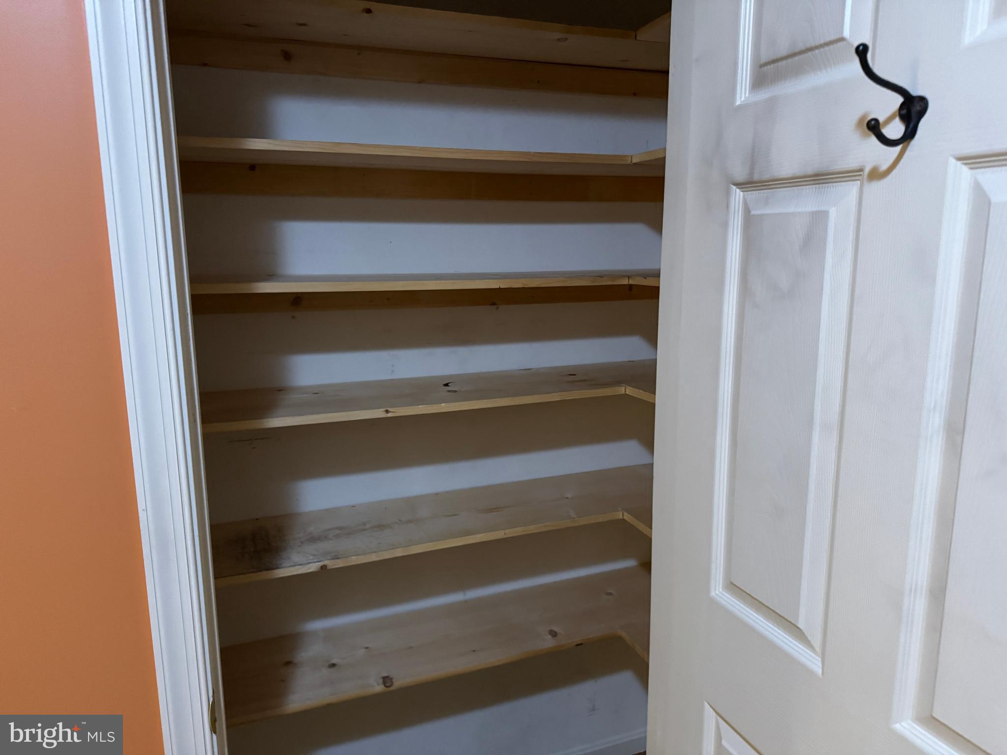 MOUNTAIN SHADOWS - Residential