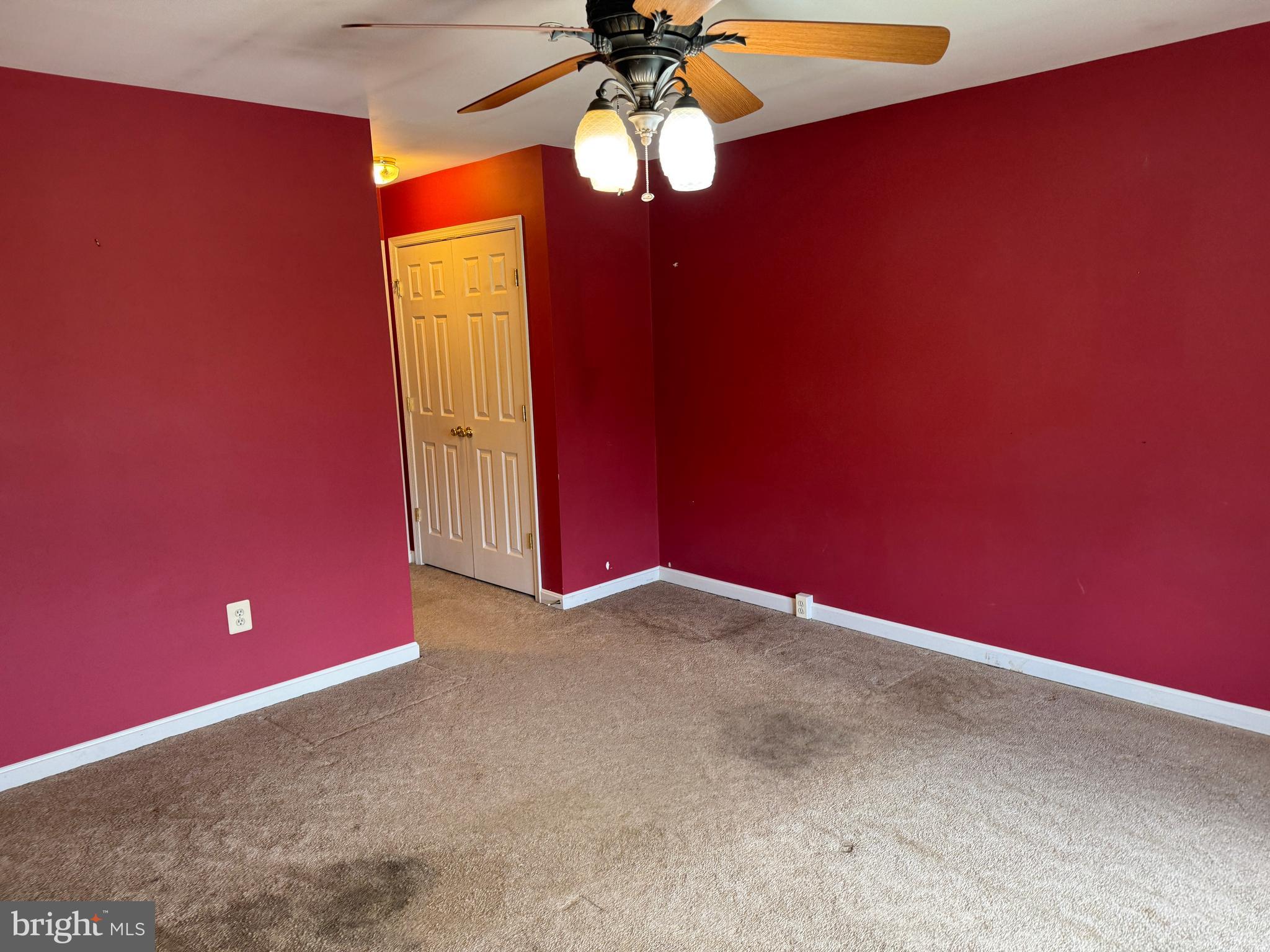 MOUNTAIN SHADOWS - Residential