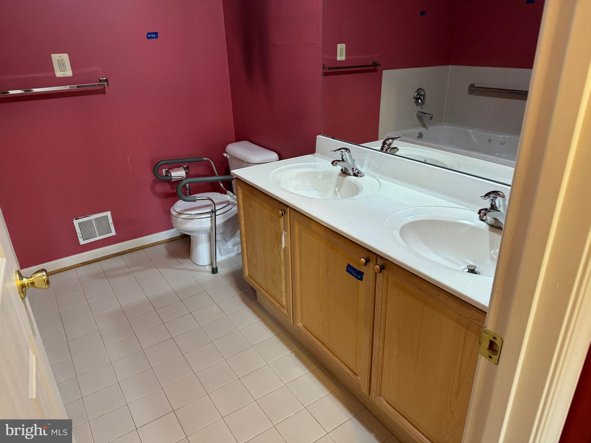 MOUNTAIN SHADOWS - Residential