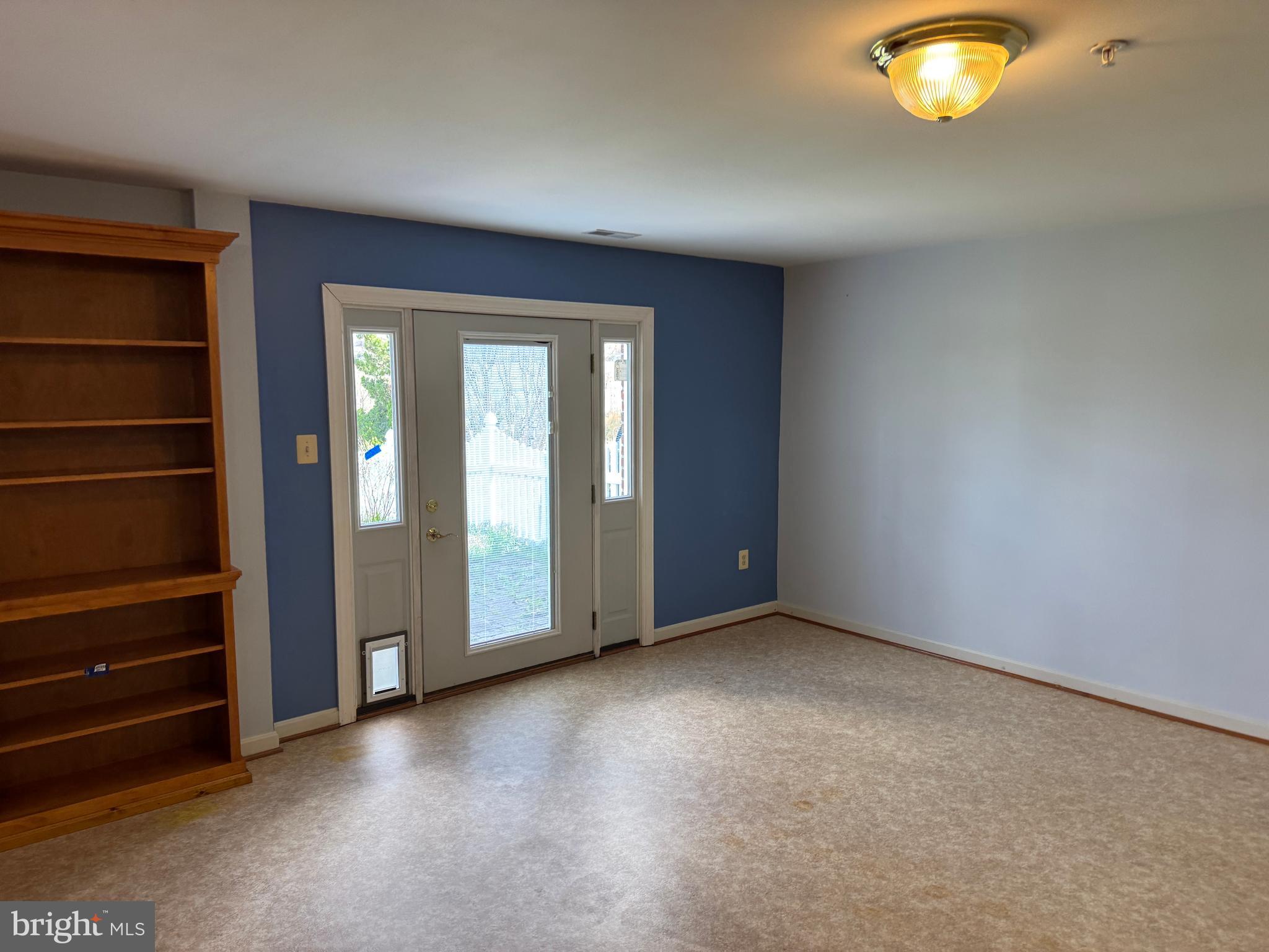 MOUNTAIN SHADOWS - Residential