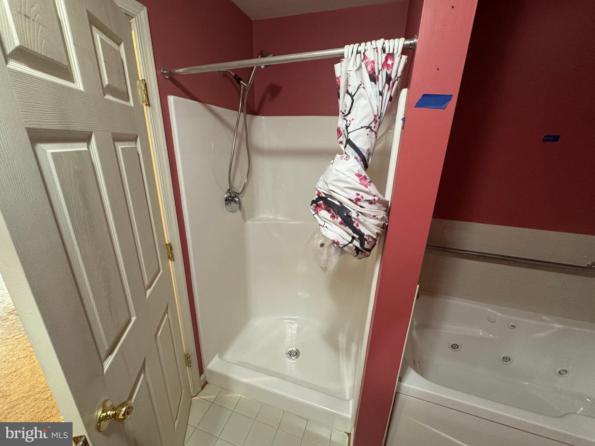 MOUNTAIN SHADOWS - Residential