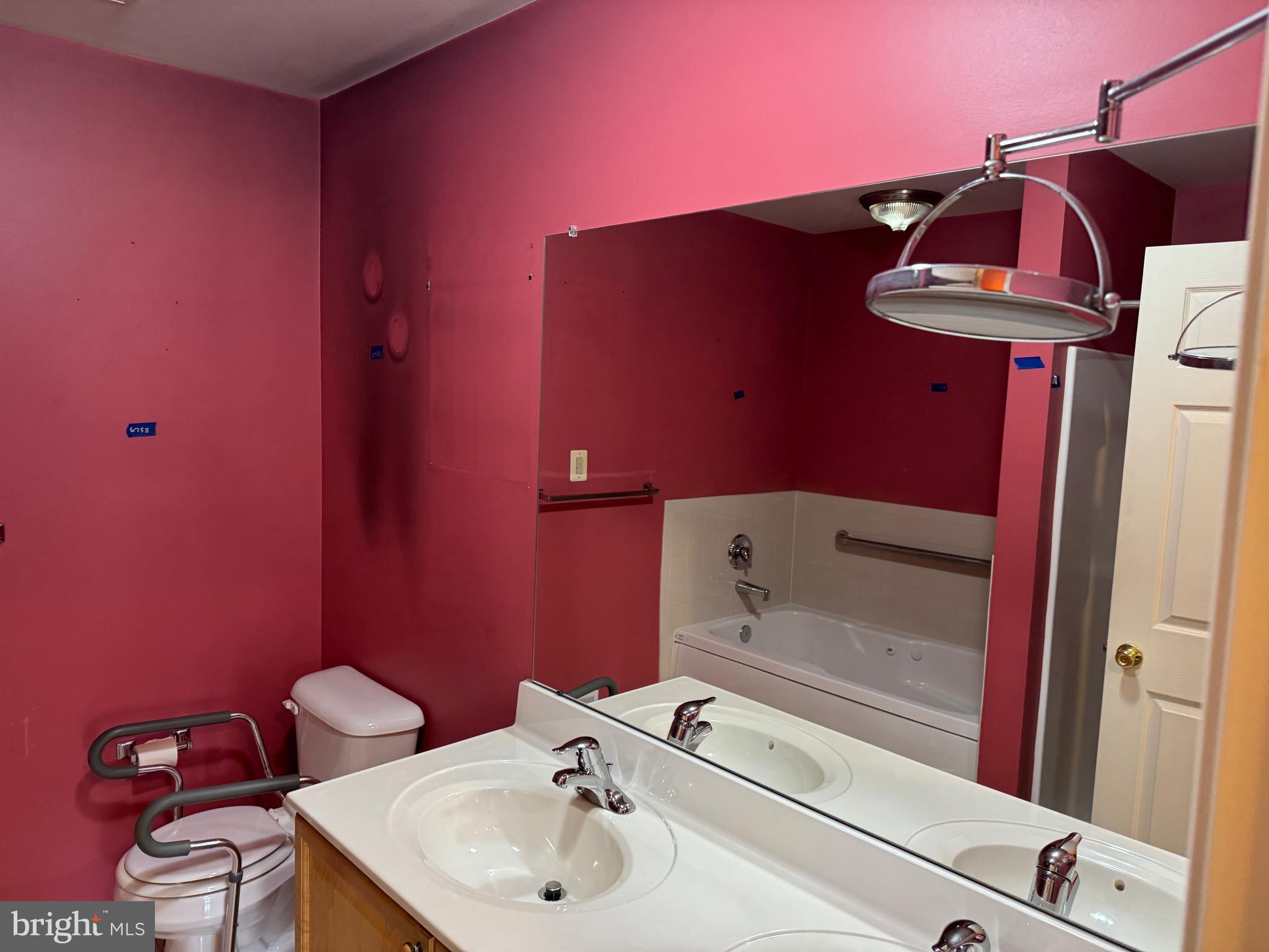 MOUNTAIN SHADOWS - Residential