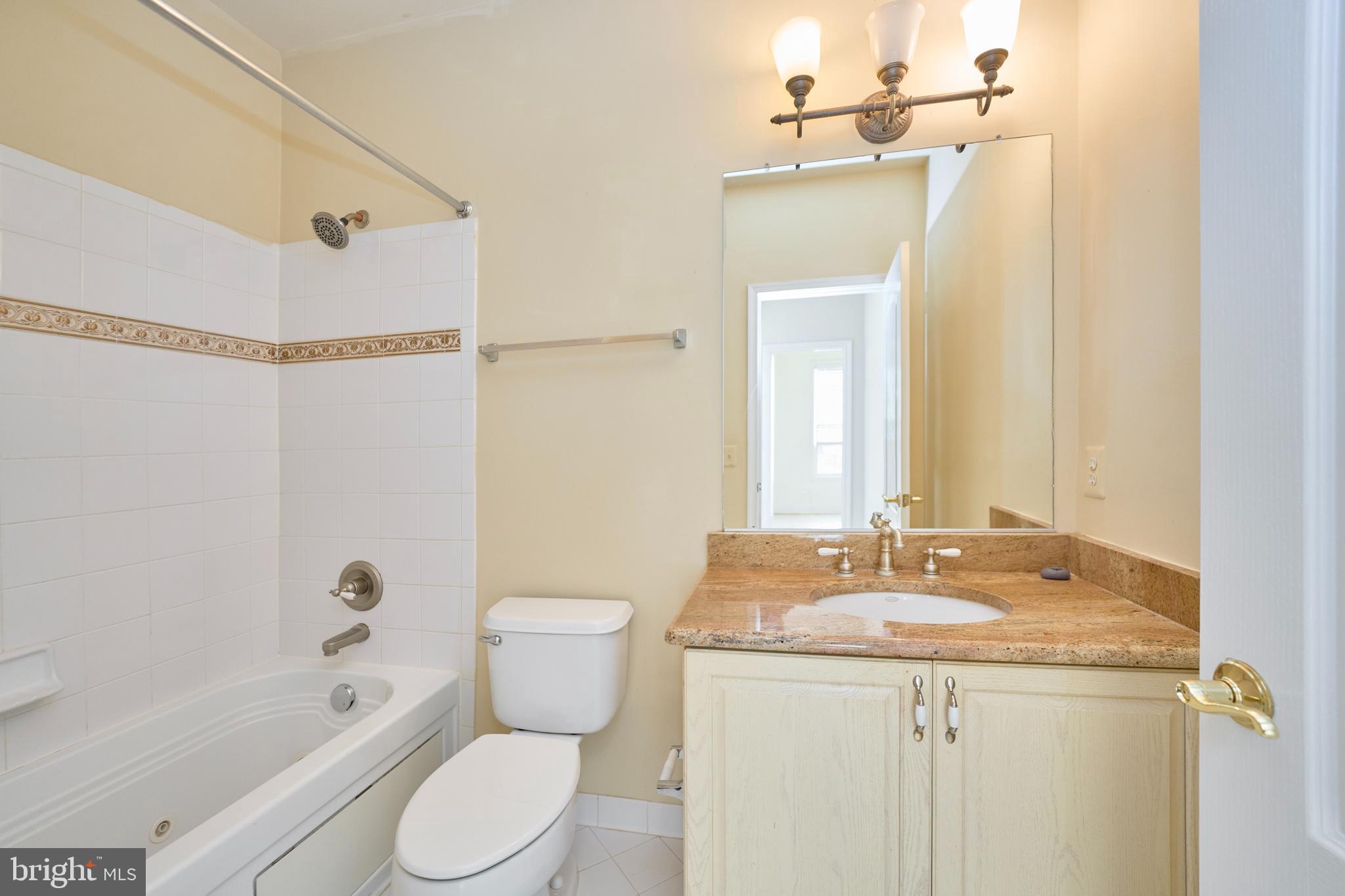 RIDGES AT BELMONT - Residential Lease