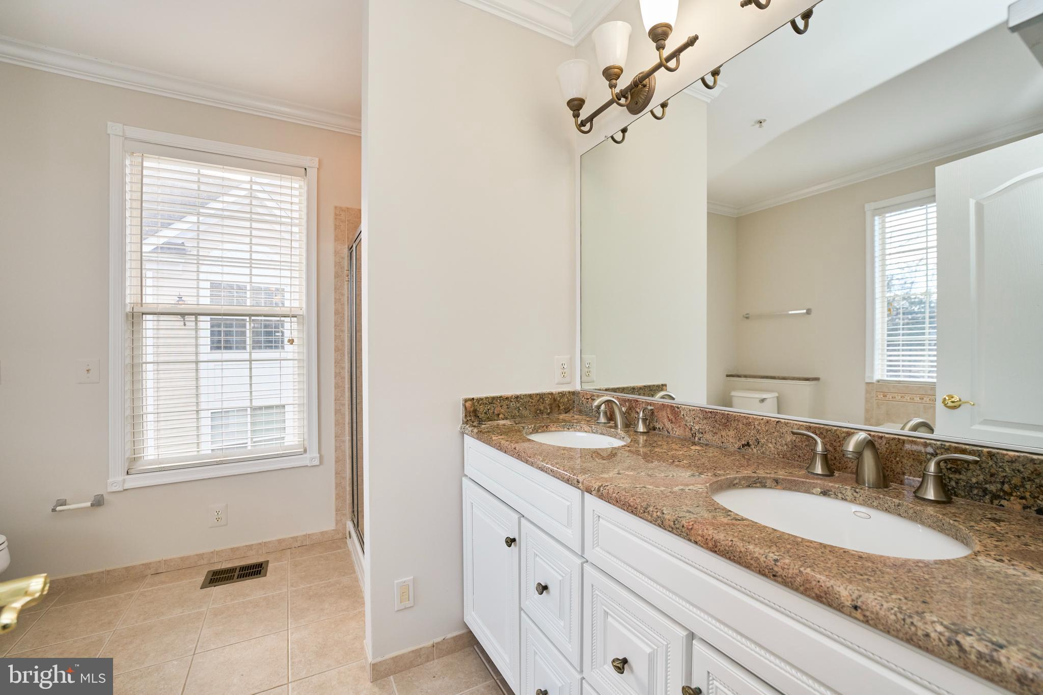 RIDGES AT BELMONT - Residential Lease