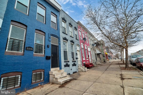 Townhouse For Sale - 2214 Wilkens Avenue<br/> BALTIMORE, MD 21223