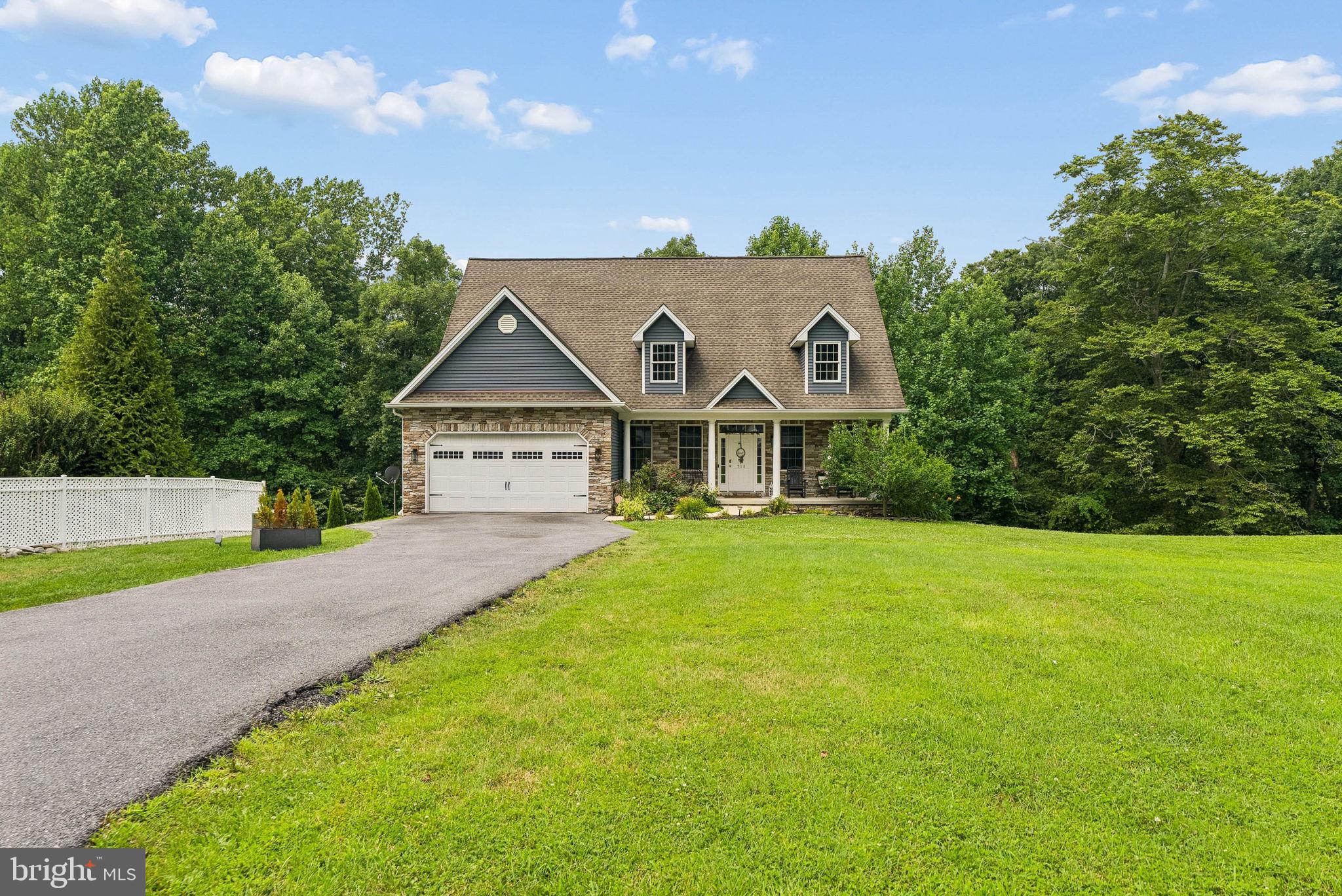 718 GRADY LANE