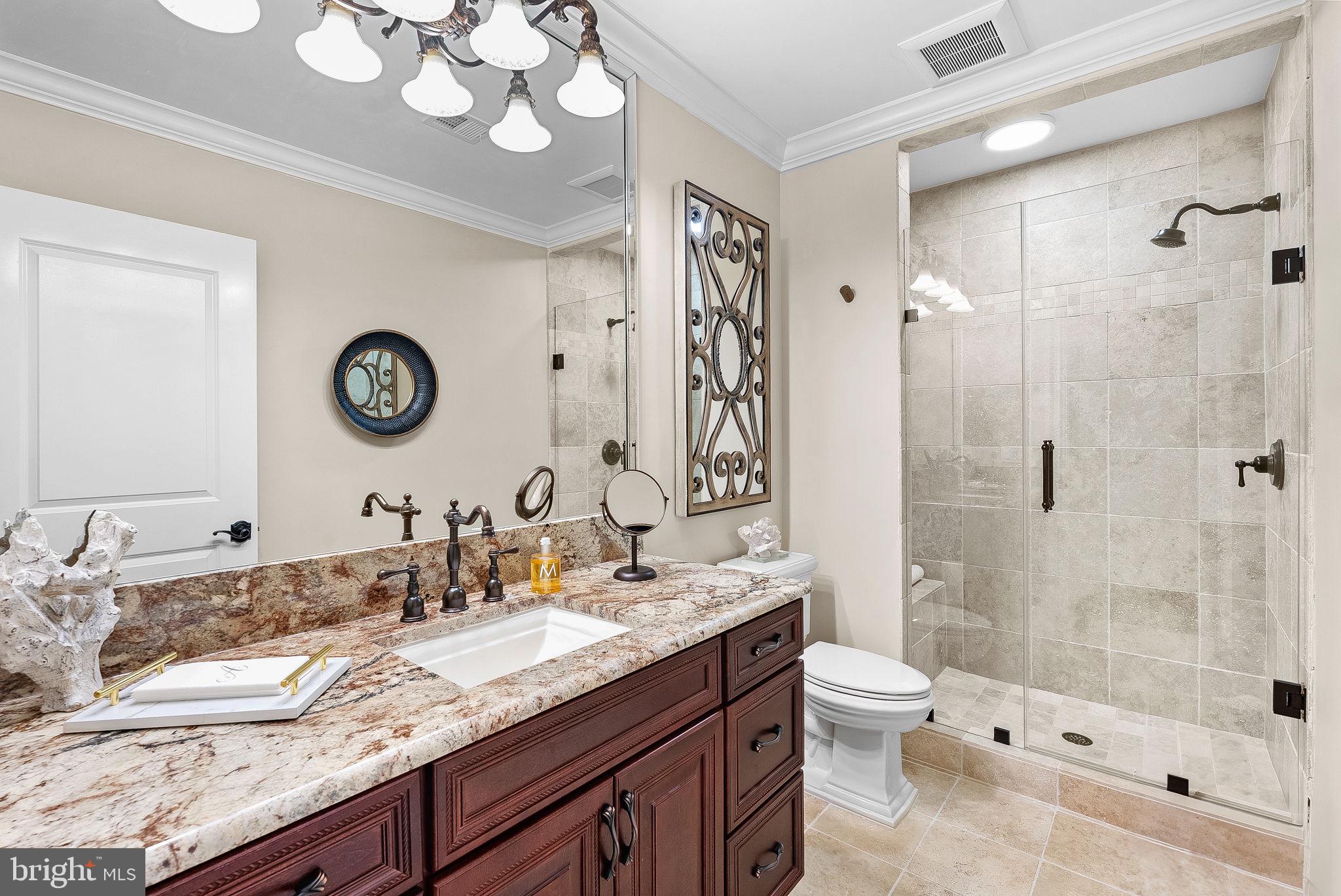 ESTATES @ CREIGHTON FARM - Residential