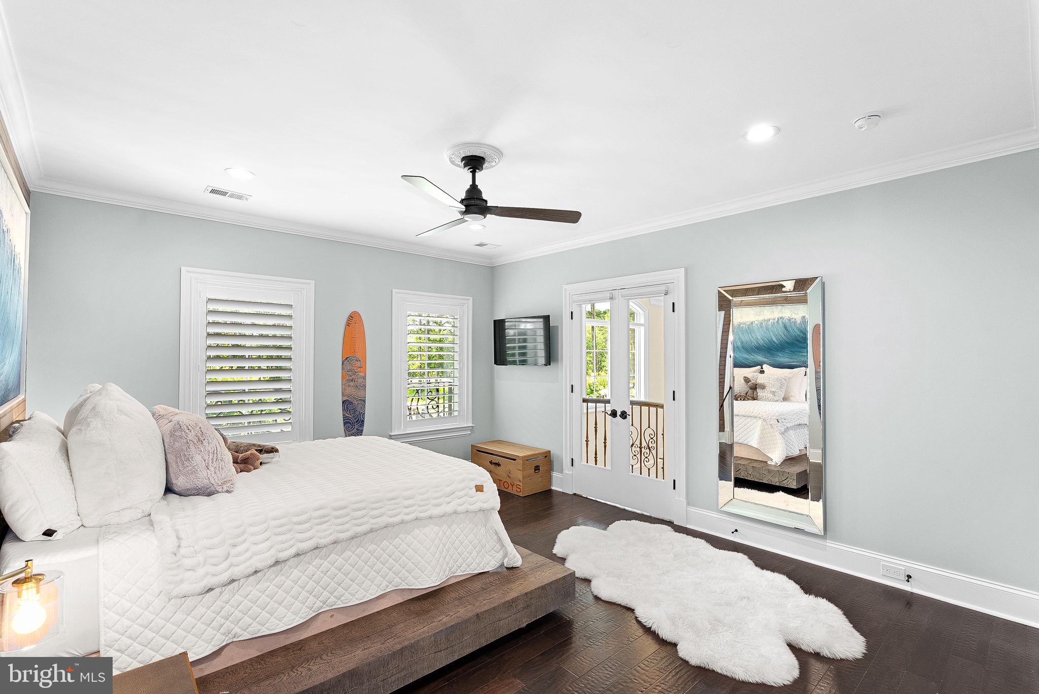 ESTATES @ CREIGHTON FARM - Residential