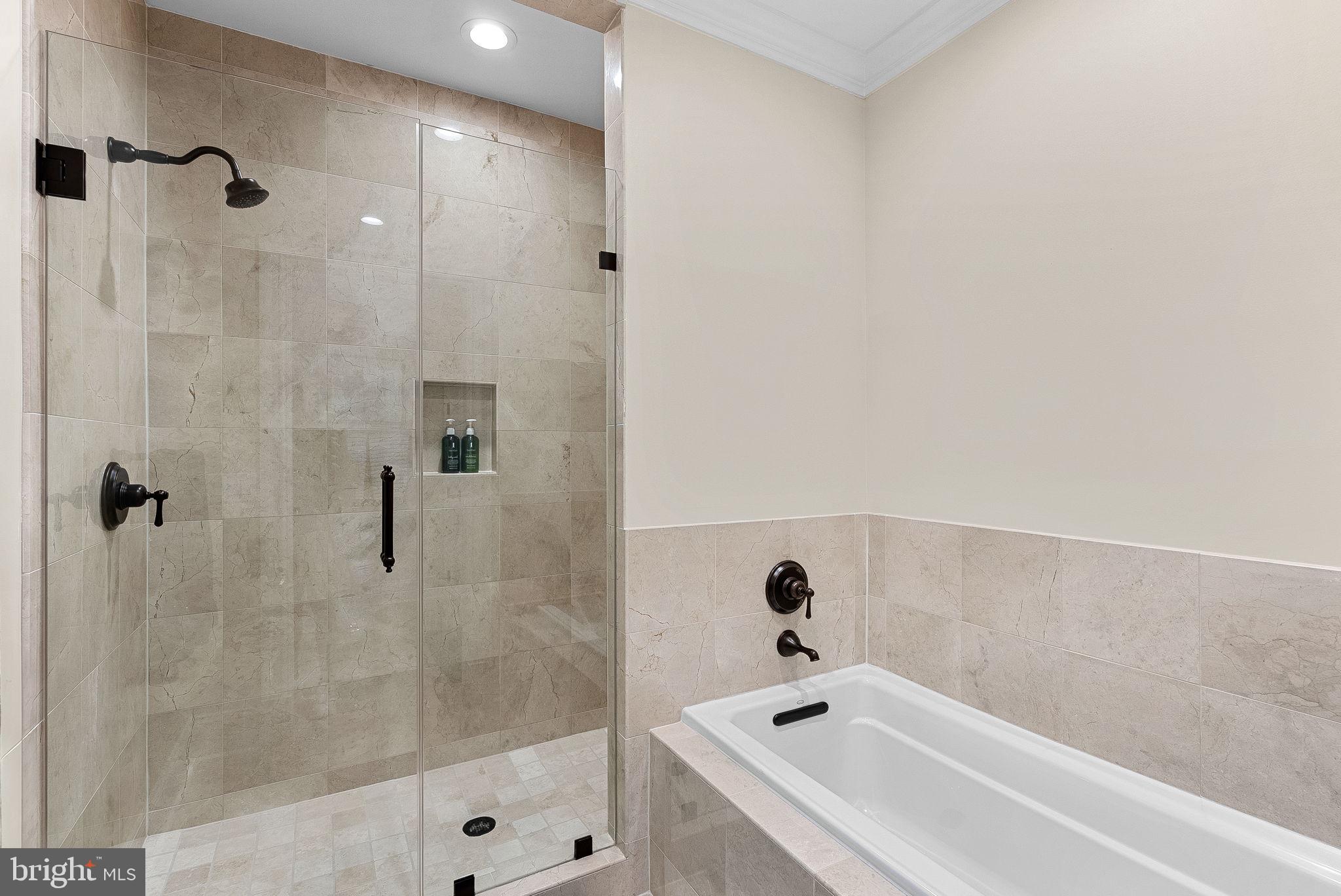 ESTATES @ CREIGHTON FARM - Residential