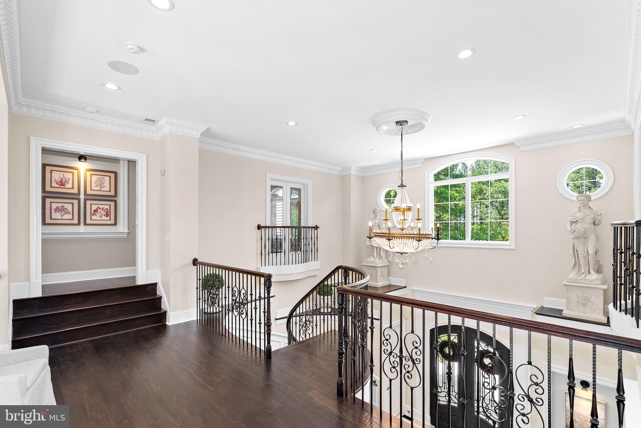 ESTATES @ CREIGHTON FARM - Residential