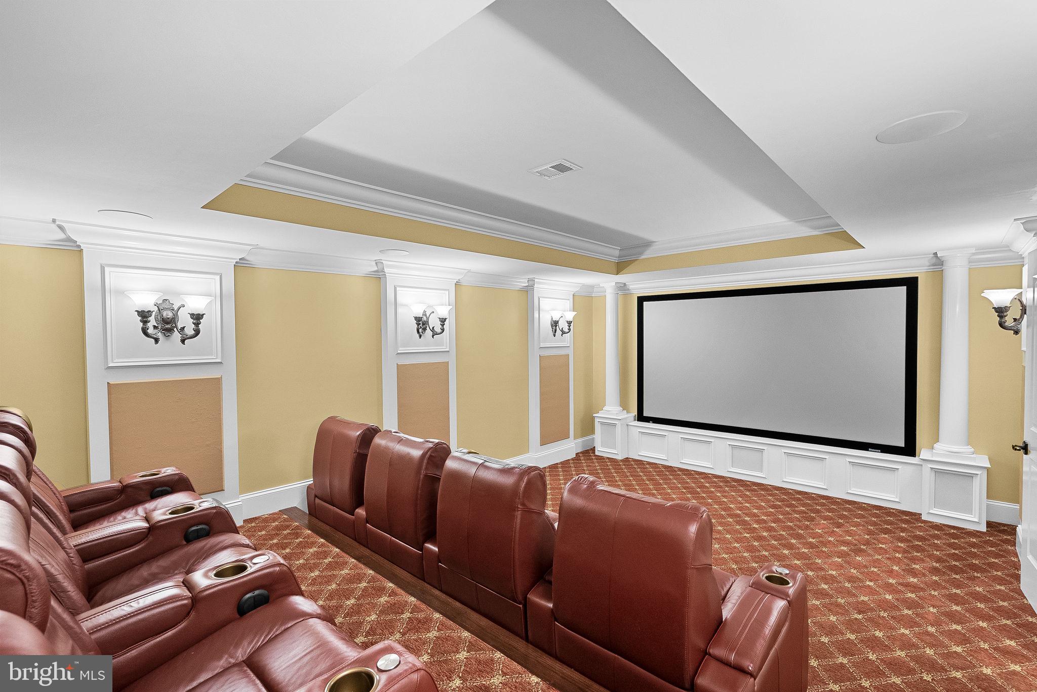 ESTATES @ CREIGHTON FARM - Residential