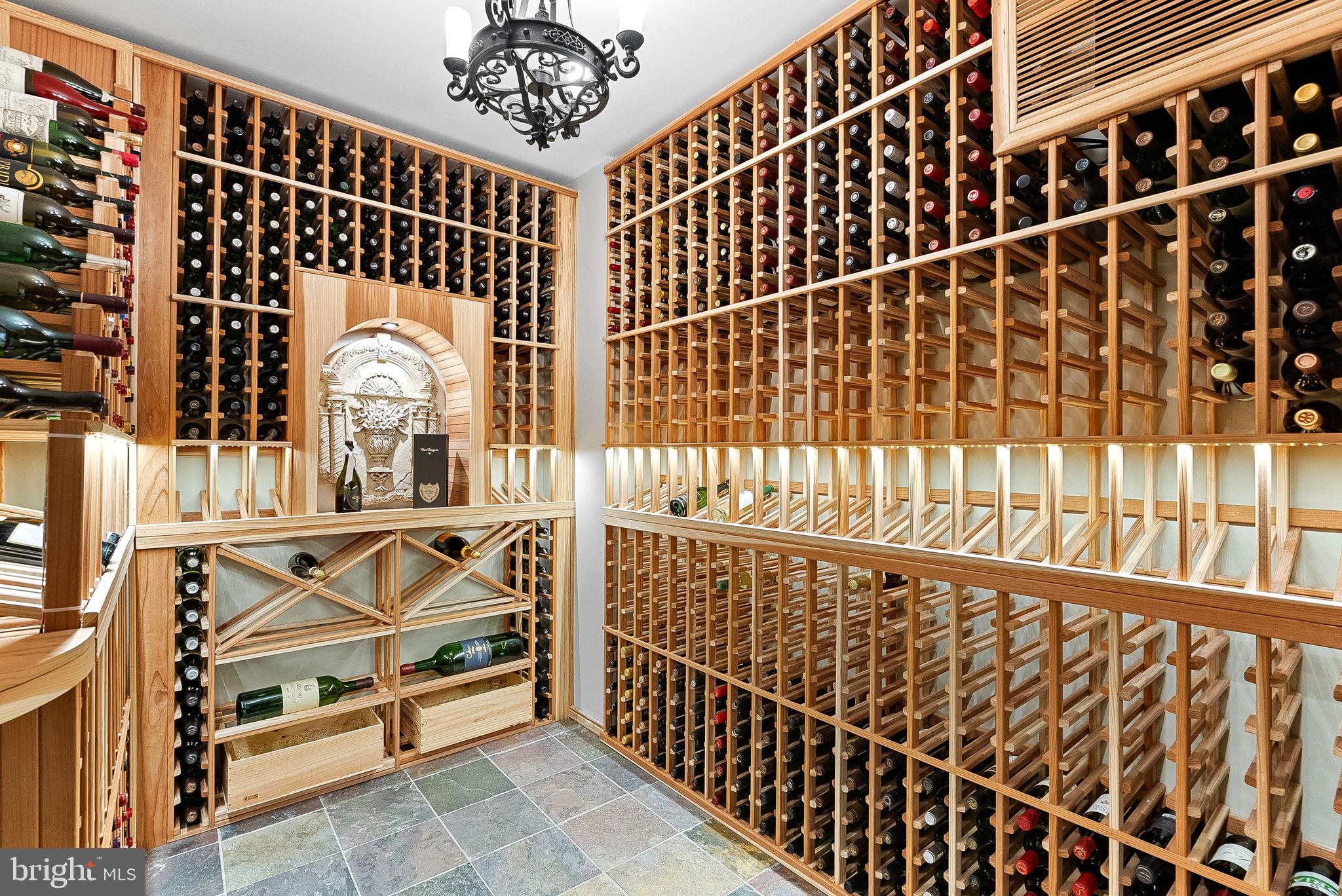 ESTATES @ CREIGHTON FARM - Residential