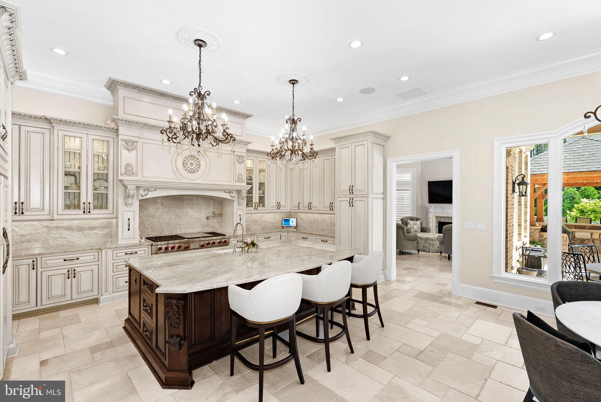 ESTATES @ CREIGHTON FARM - Residential