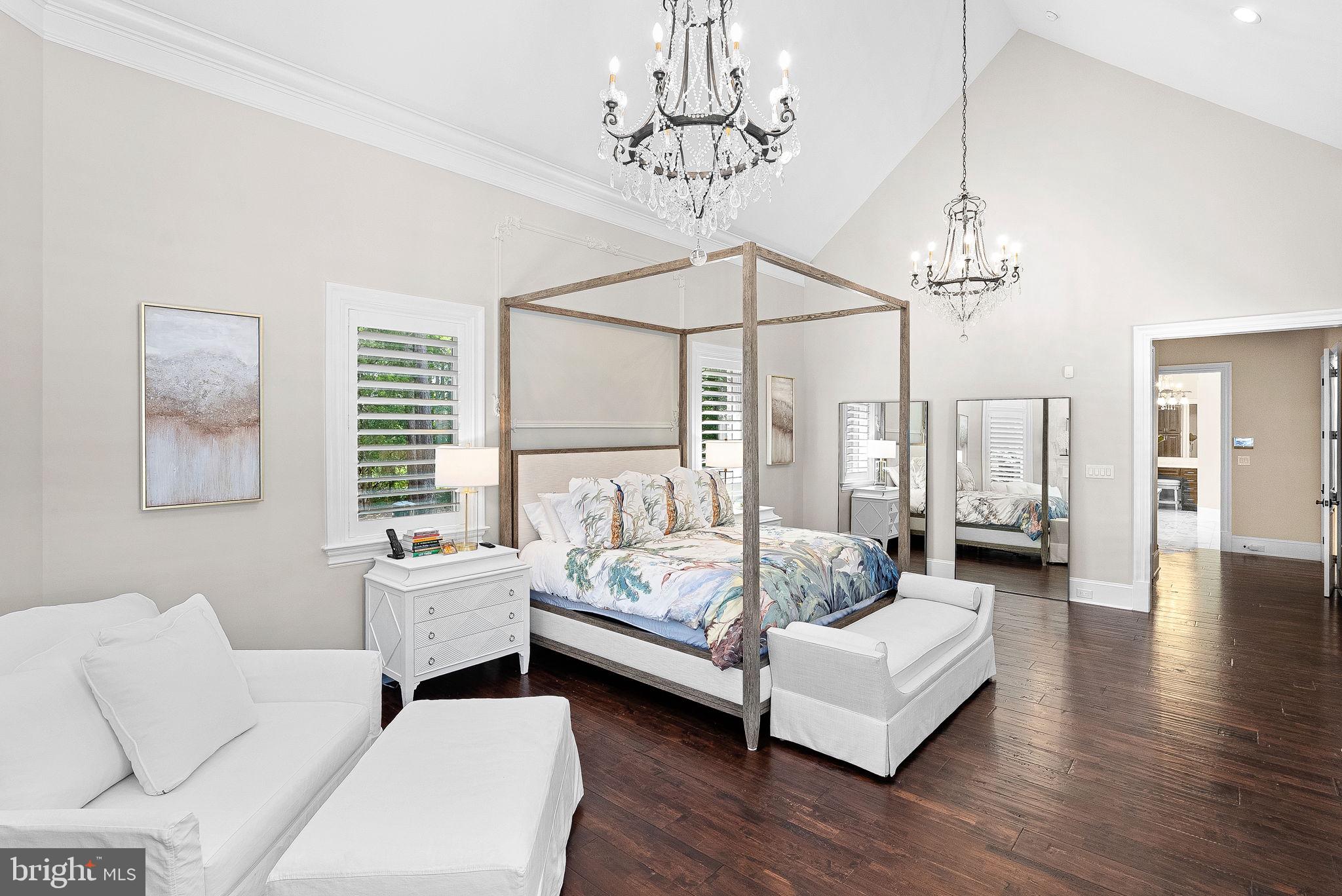 ESTATES @ CREIGHTON FARM - Residential