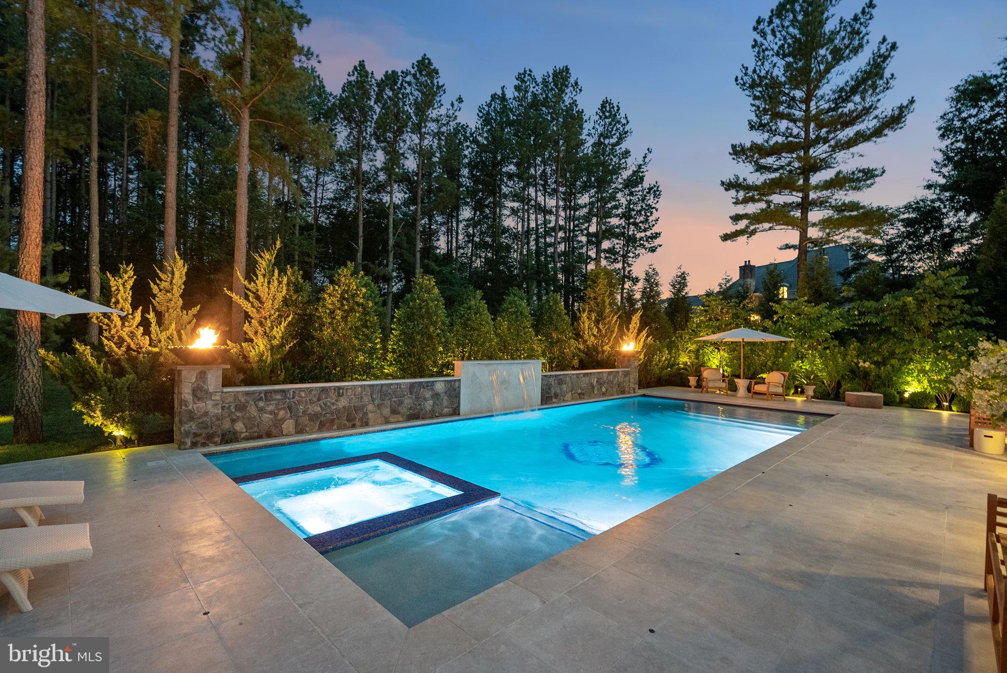 ESTATES @ CREIGHTON FARM - Residential