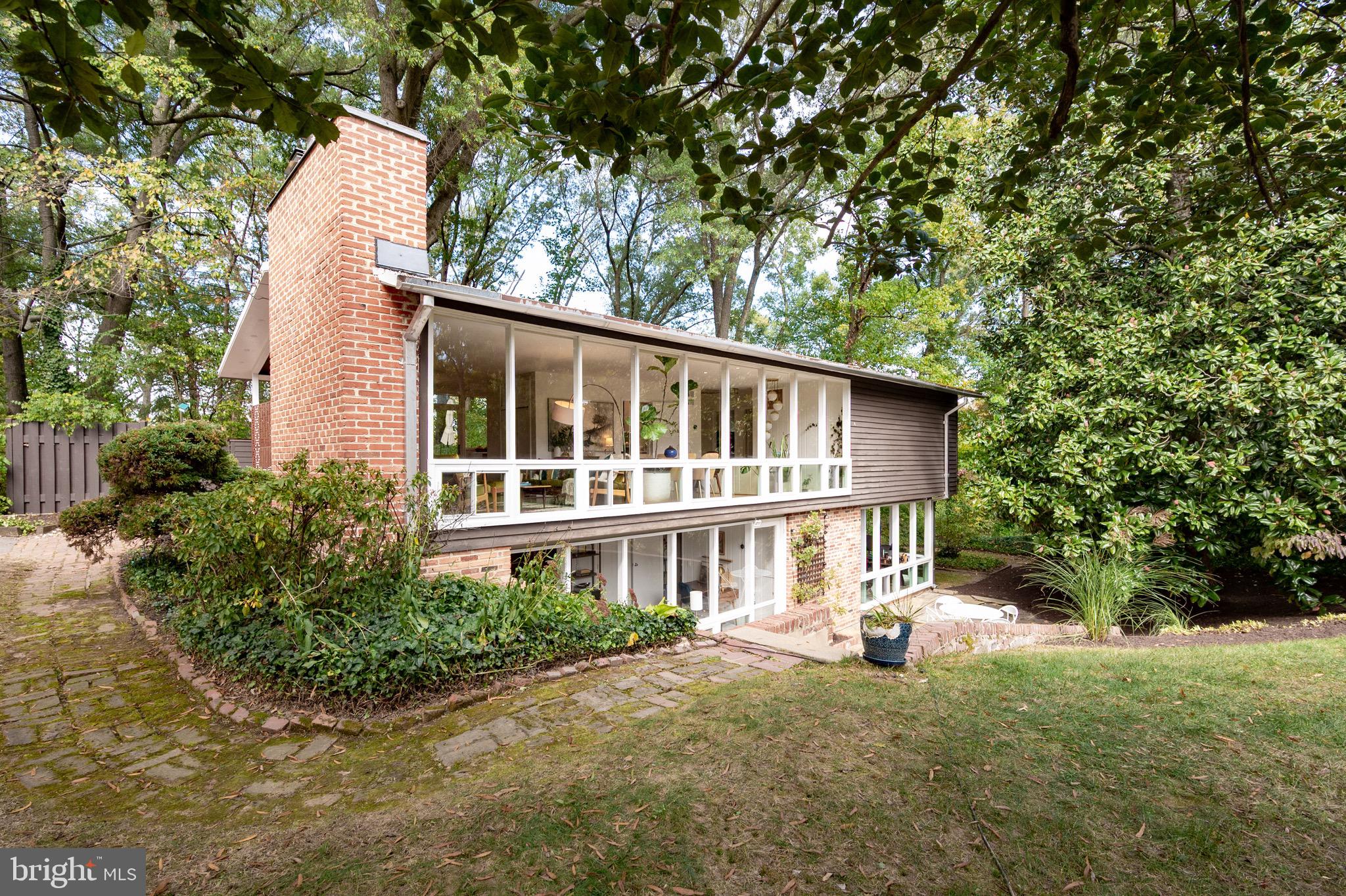 1919 MARTHAS ROAD