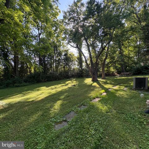 Tiny photo for 3502 Holly Road, ANNANDALE, VA 22003 (MLS # VAFX2313180)