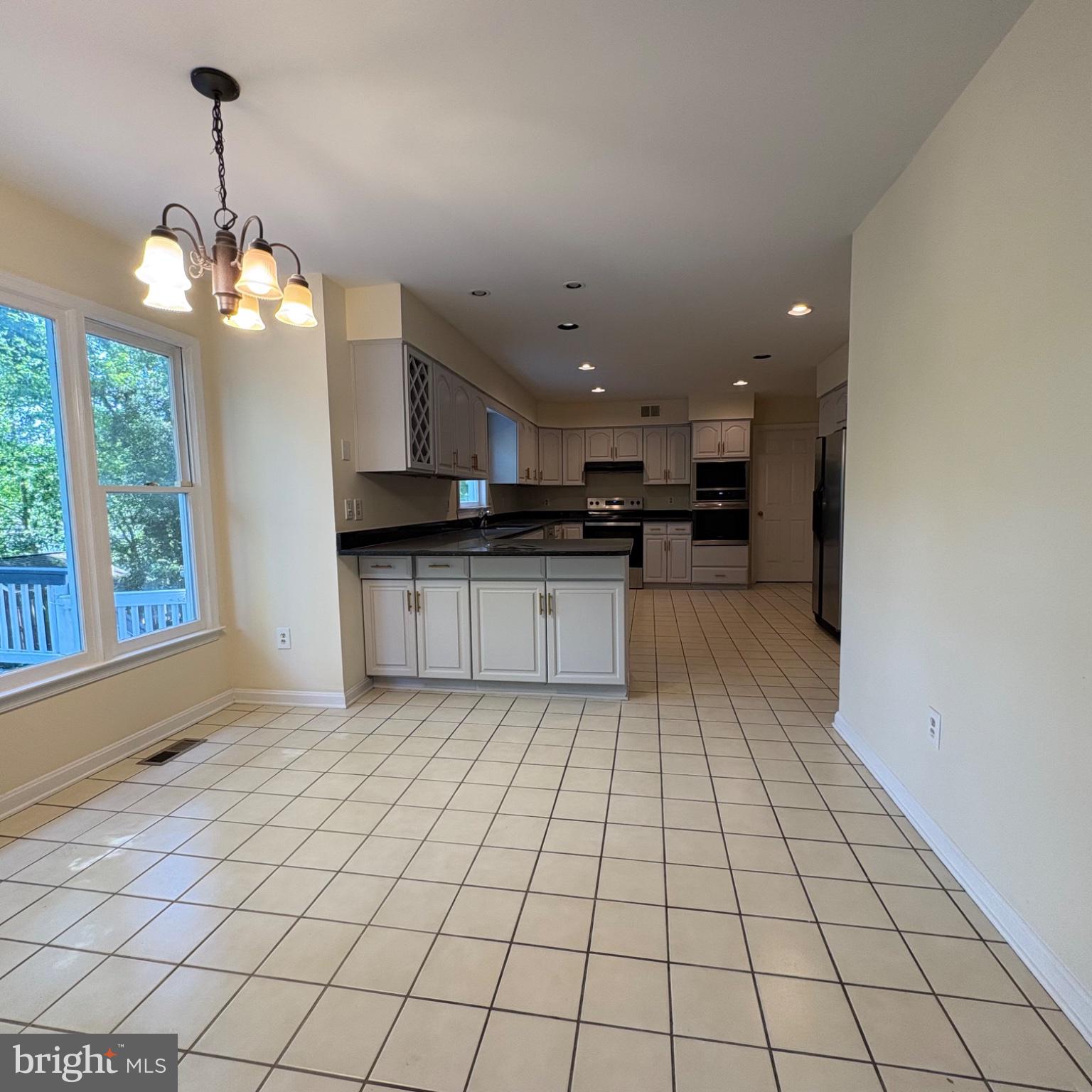 CAMELOT - Residential