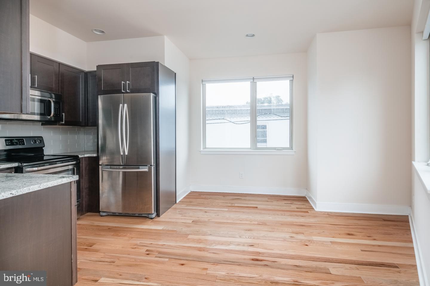 POINT BREEZE - Residential Lease