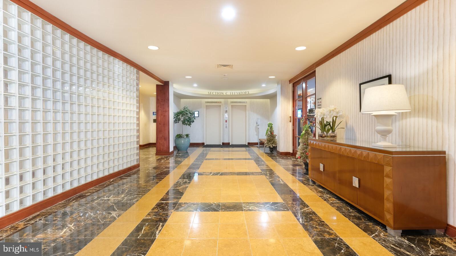 FAIRMOUNT - Residential Lease