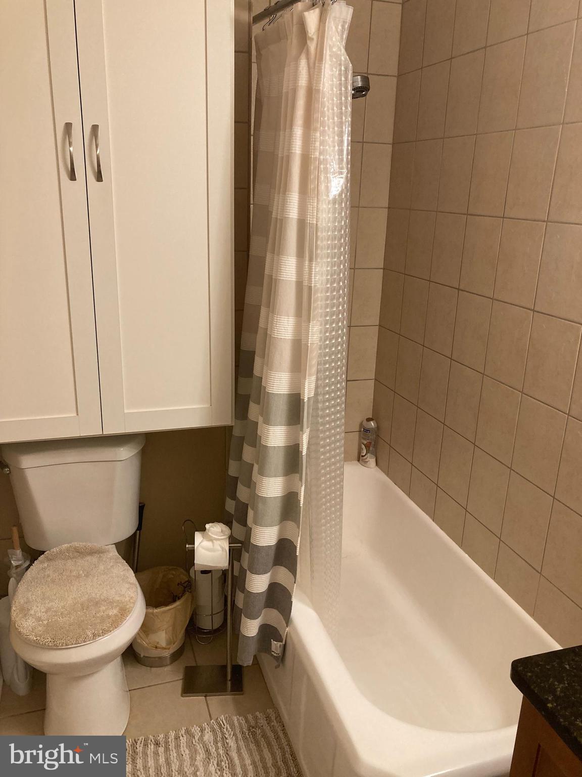 FAIRMOUNT - Residential Lease