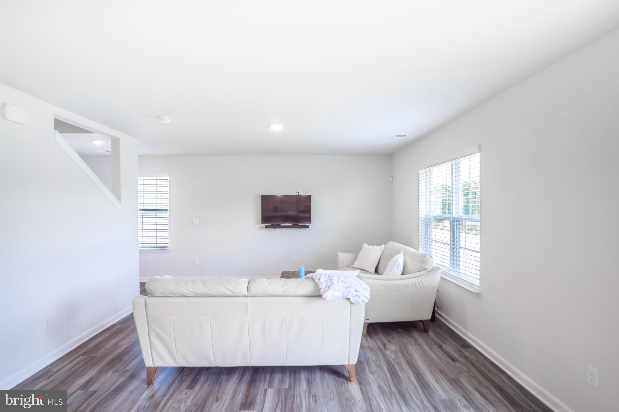 MAGNOLIA SPRINGS - Residential