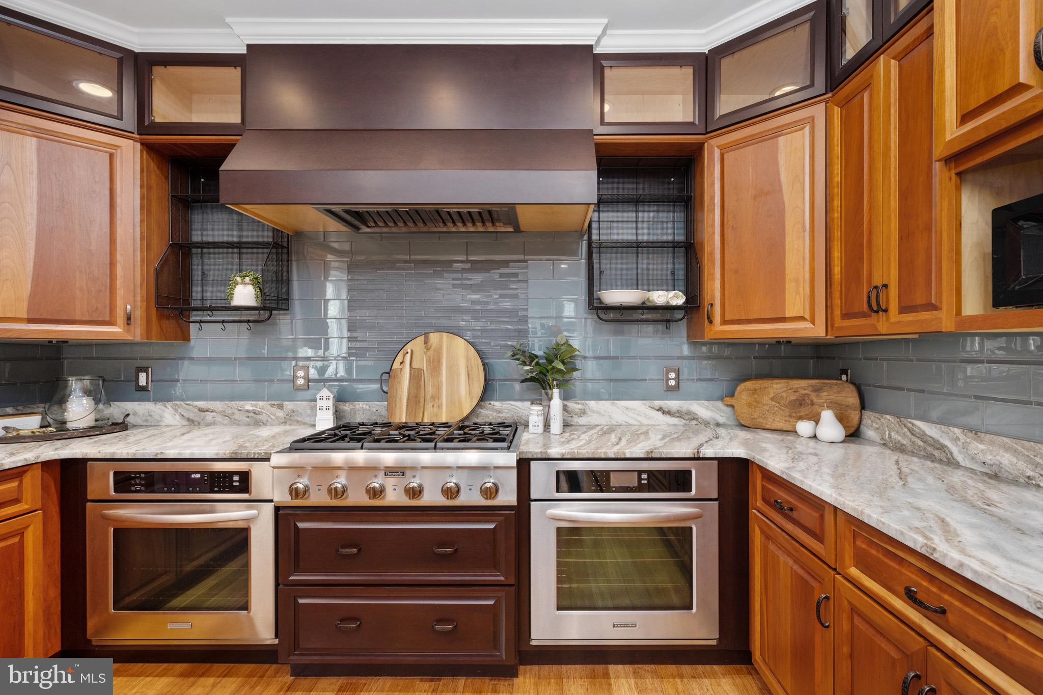 AUSTIN RIDGE - Residential