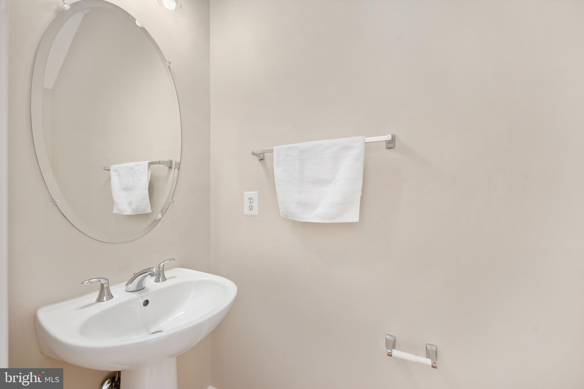 SHIRLINGTON CREST - Residential