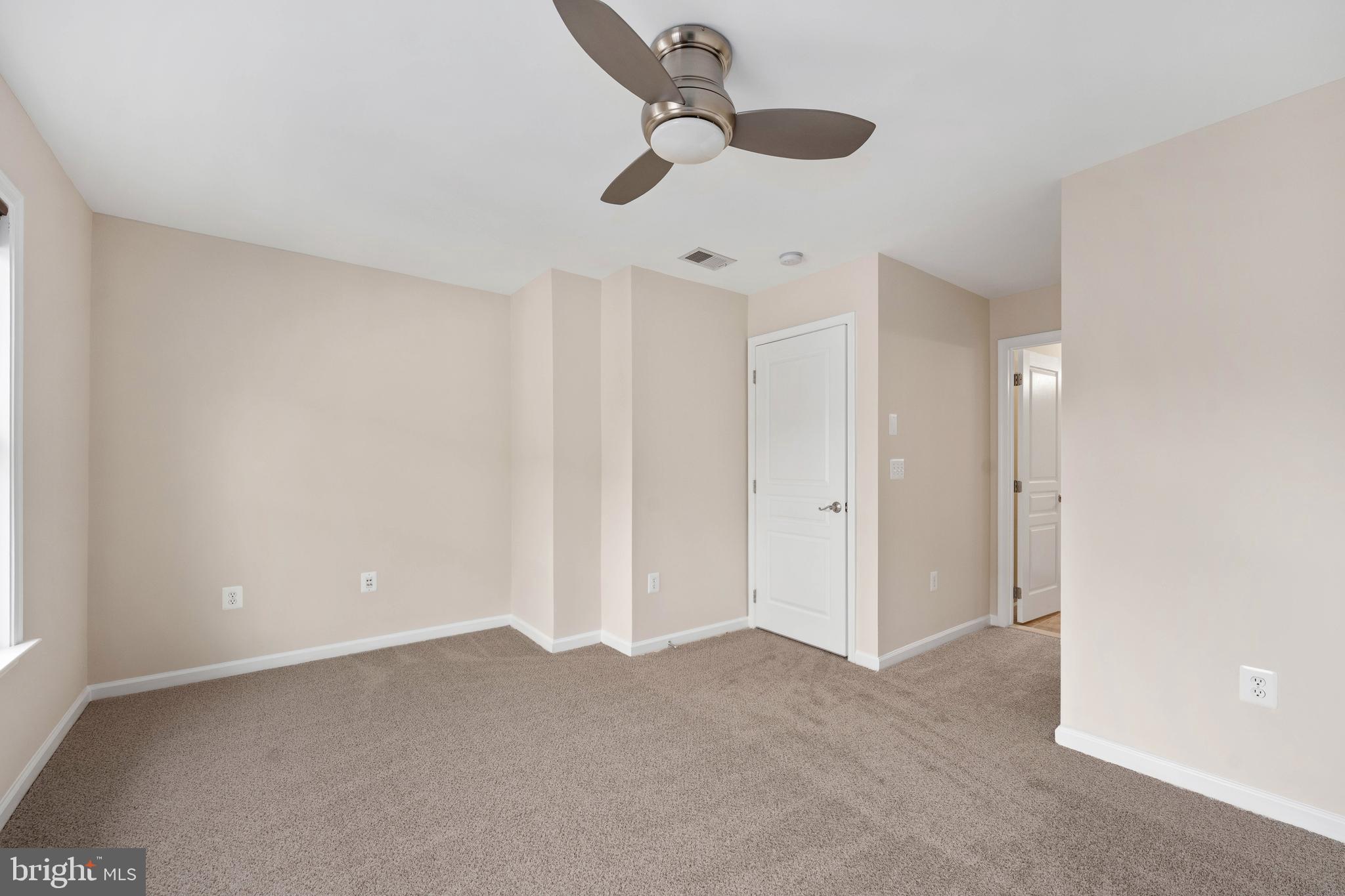 SHIRLINGTON CREST - Residential