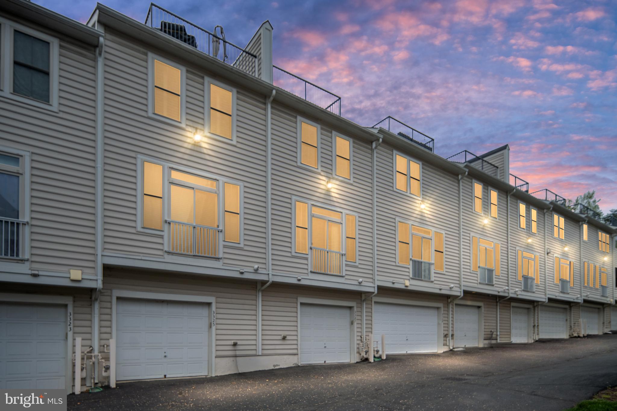 SHIRLINGTON CREST - Residential