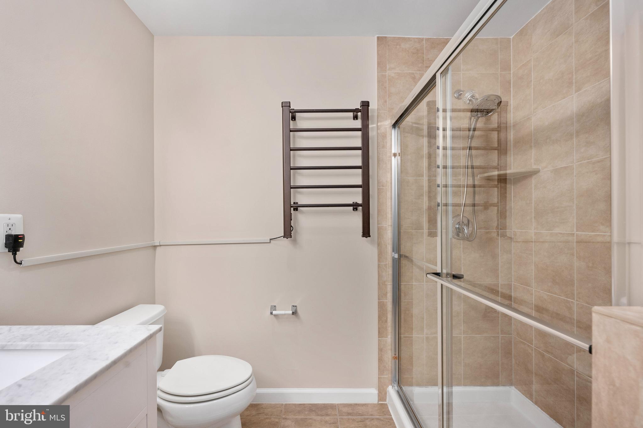 SHIRLINGTON CREST - Residential