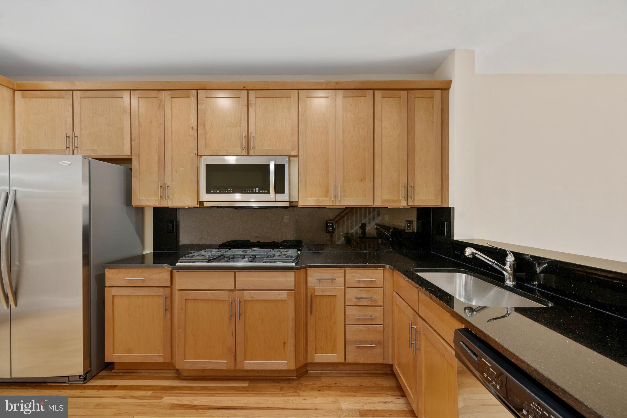 SHIRLINGTON CREST - Residential