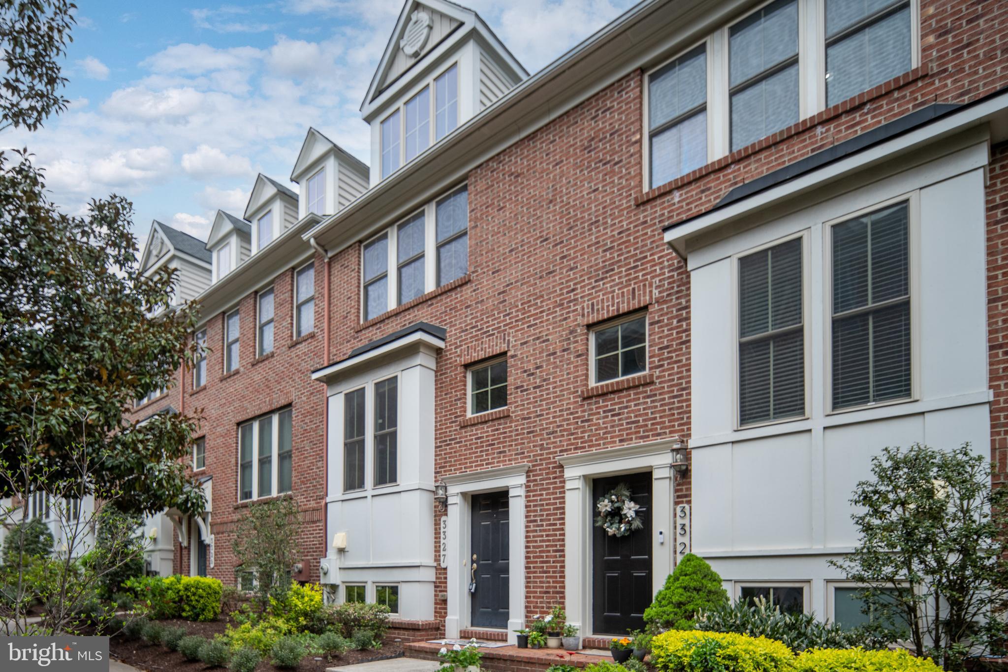 SHIRLINGTON CREST - Residential