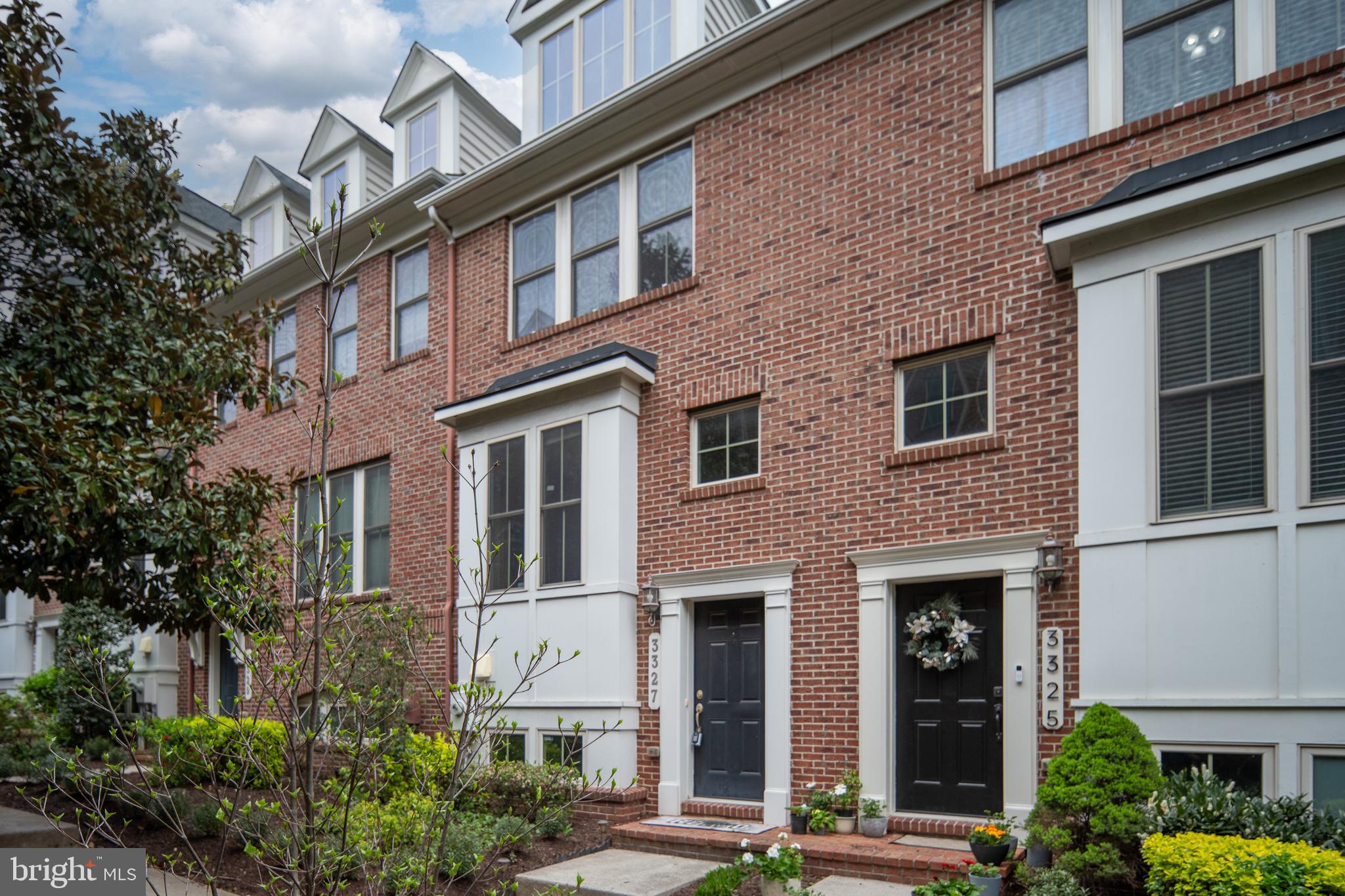 SHIRLINGTON CREST - Residential