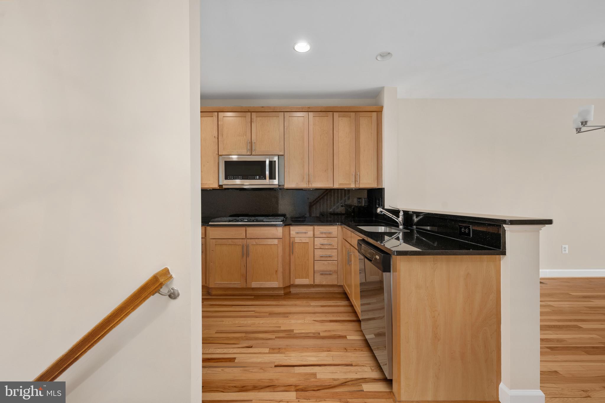 SHIRLINGTON CREST - Residential