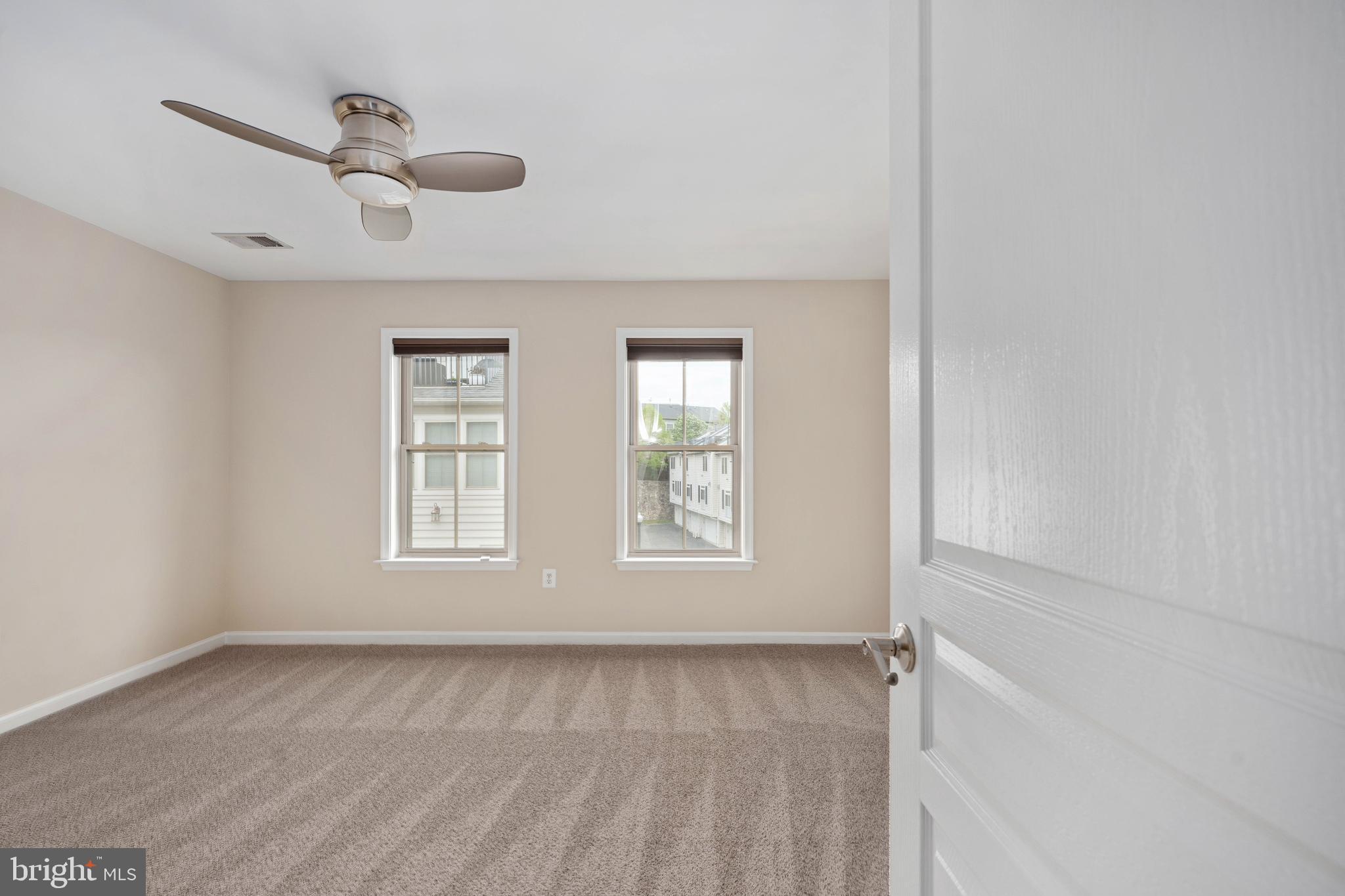 SHIRLINGTON CREST - Residential