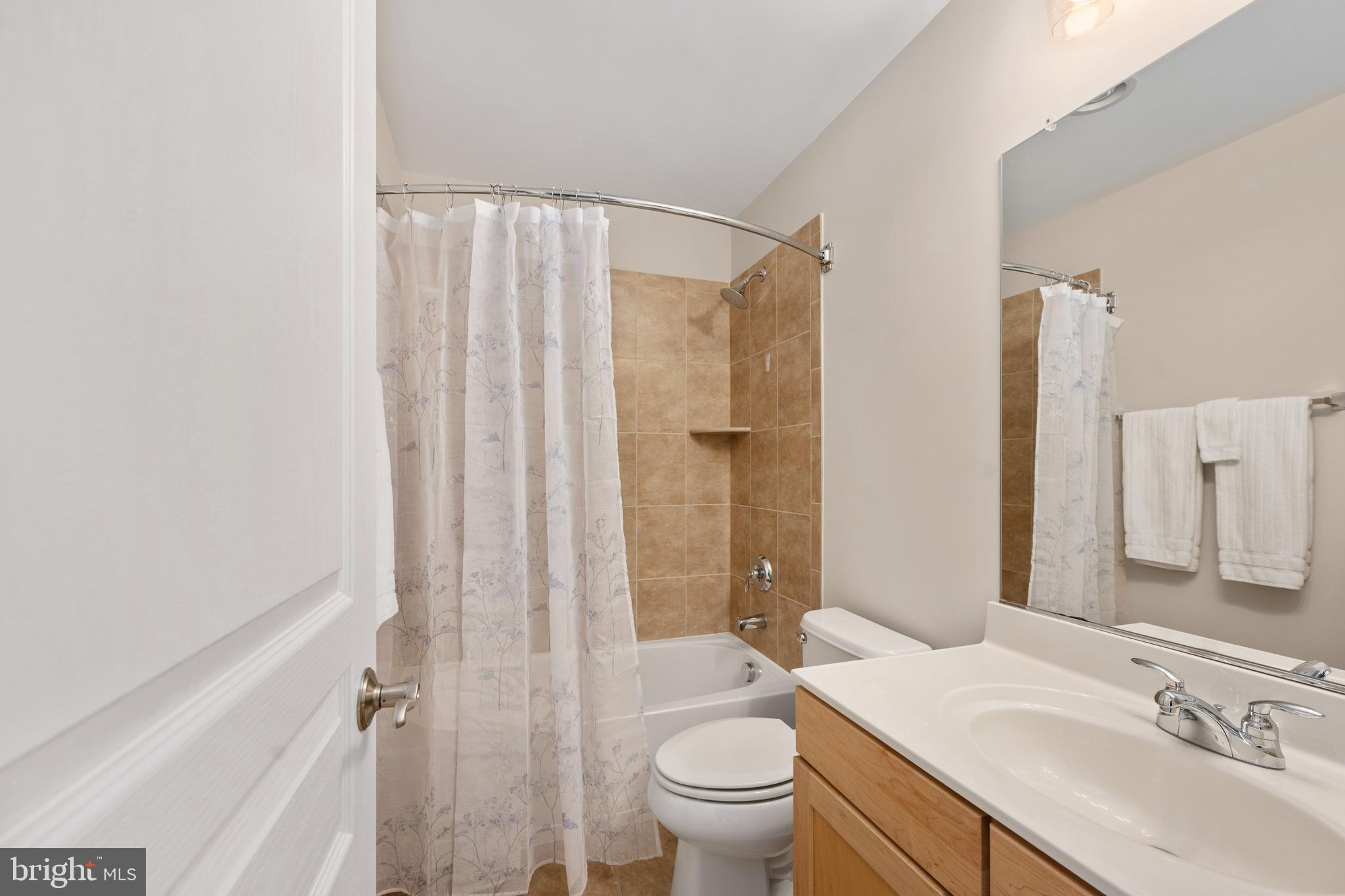 SHIRLINGTON CREST - Residential