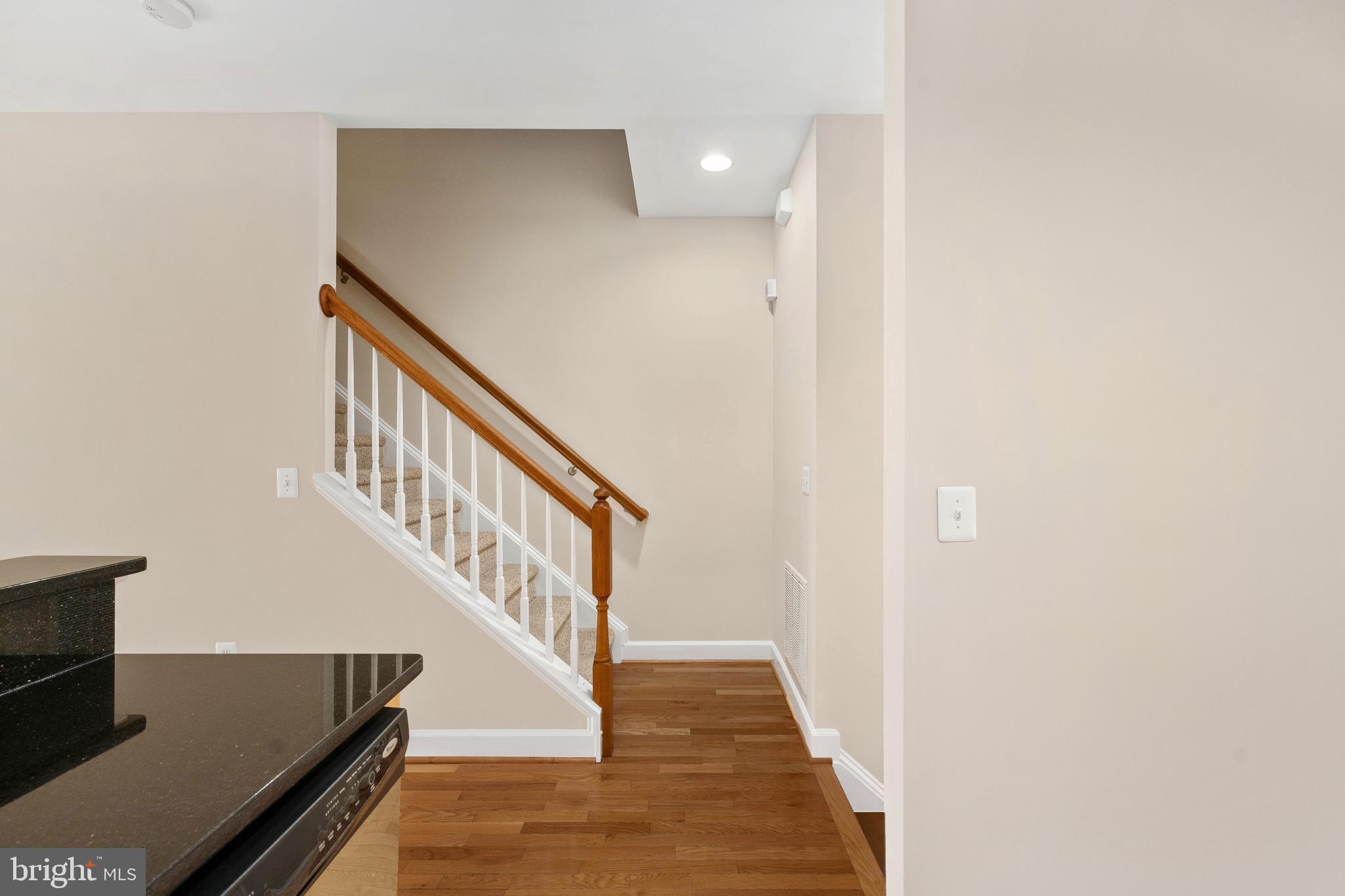 SHIRLINGTON CREST - Residential