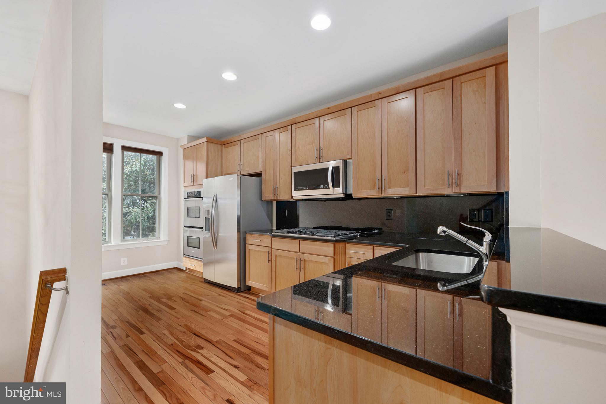 SHIRLINGTON CREST - Residential