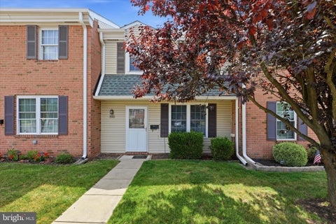 Condo For Sale - 402 Centennial Court<br/> LANSDALE, PA 19446