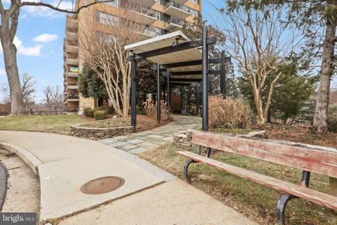 2030 N Adams Street Unit 911, Arlington, VA MLS: VAAR2077706