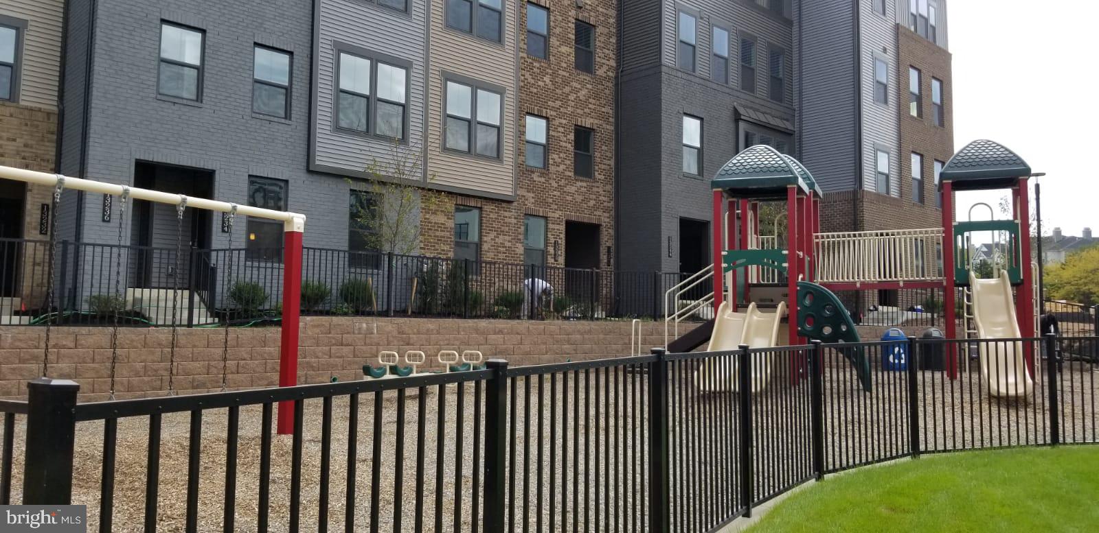 WATERVIEW AT WOODLAND PARK - Residential Lease