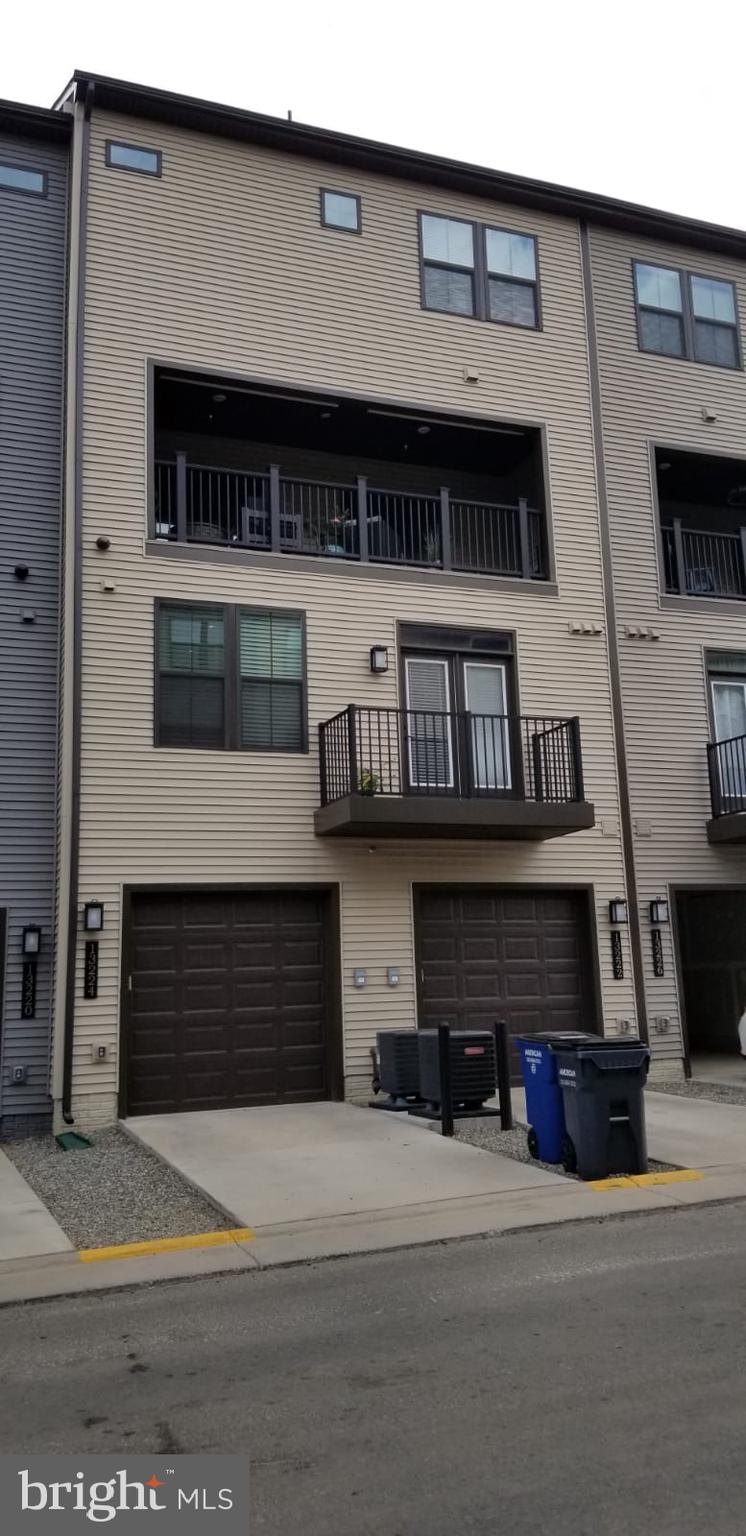 WATERVIEW AT WOODLAND PARK - Residential Lease